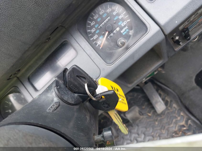 1995 Jeep Wrangler / Yj S/Rio Grande VIN: 1J4FY19P4SP235837 Lot: 39220568