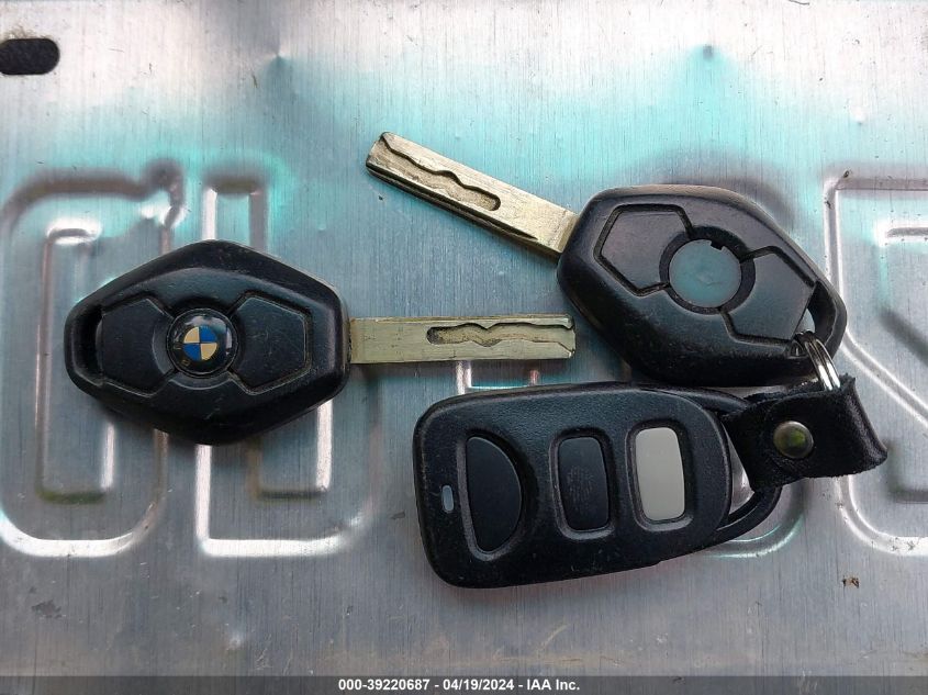 2001 BMW 325I VIN: WBAAV33421FV04096 Lot: 39220687