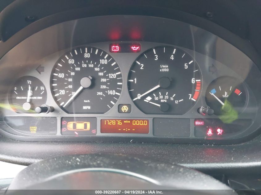 2001 BMW 325I VIN: WBAAV33421FV04096 Lot: 39220687