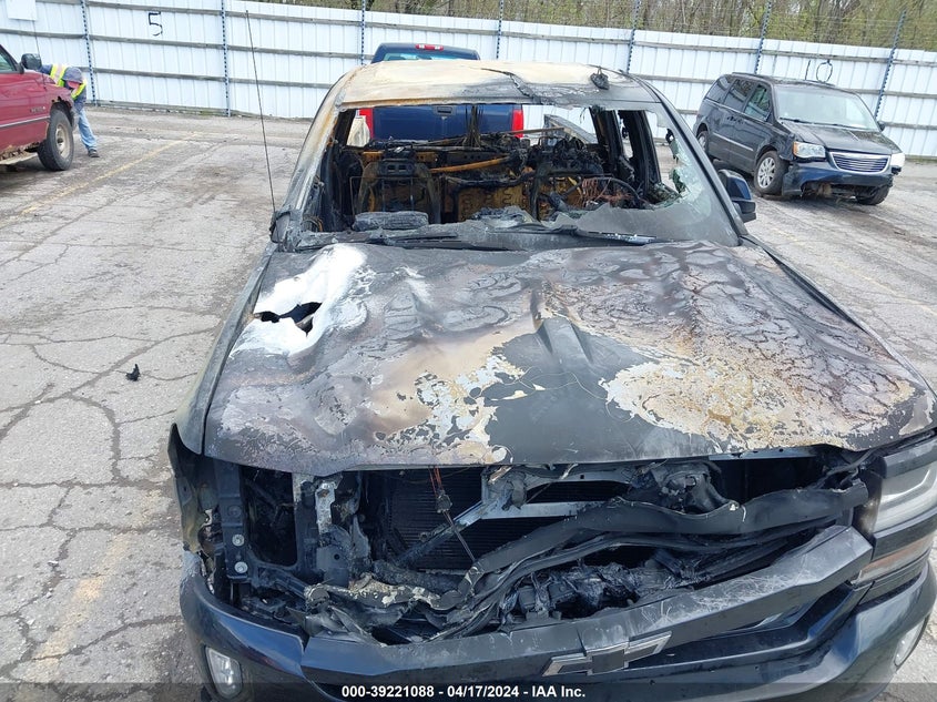 2018 Chevrolet Silverado 1500 2Lt VIN: 1GCVKREC1JZ138635 Lot: 39221088