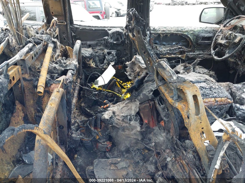 2018 Chevrolet Silverado 1500 2Lt VIN: 1GCVKREC1JZ138635 Lot: 39221088