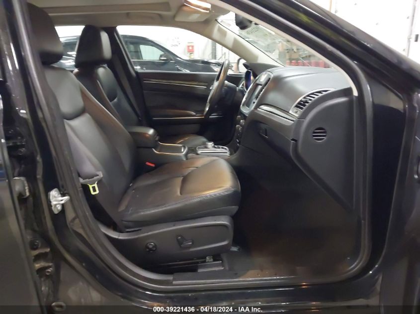 2016 Chrysler 300 Limited VIN: 2C3CCARG1GH208991 Lot: 39221436