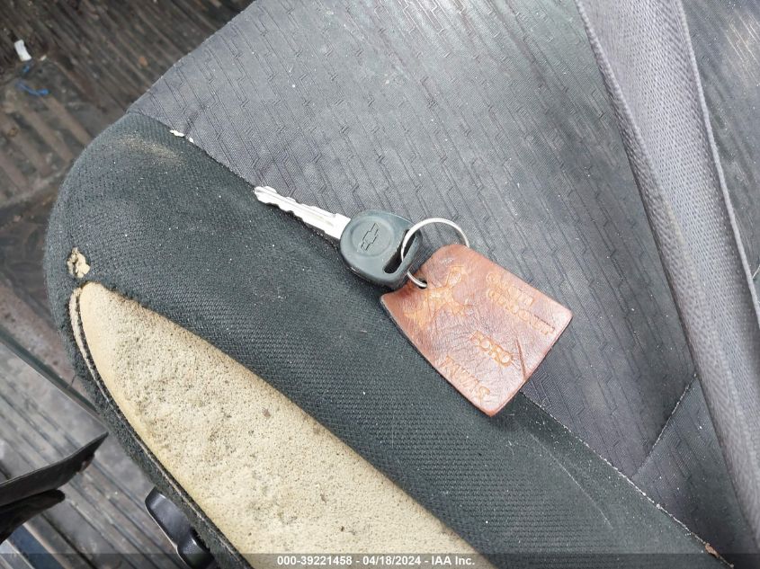 2011 Chevrolet Silverado 1500 Lt VIN: 1GCRKSE31BZ369920 Lot: 39221458