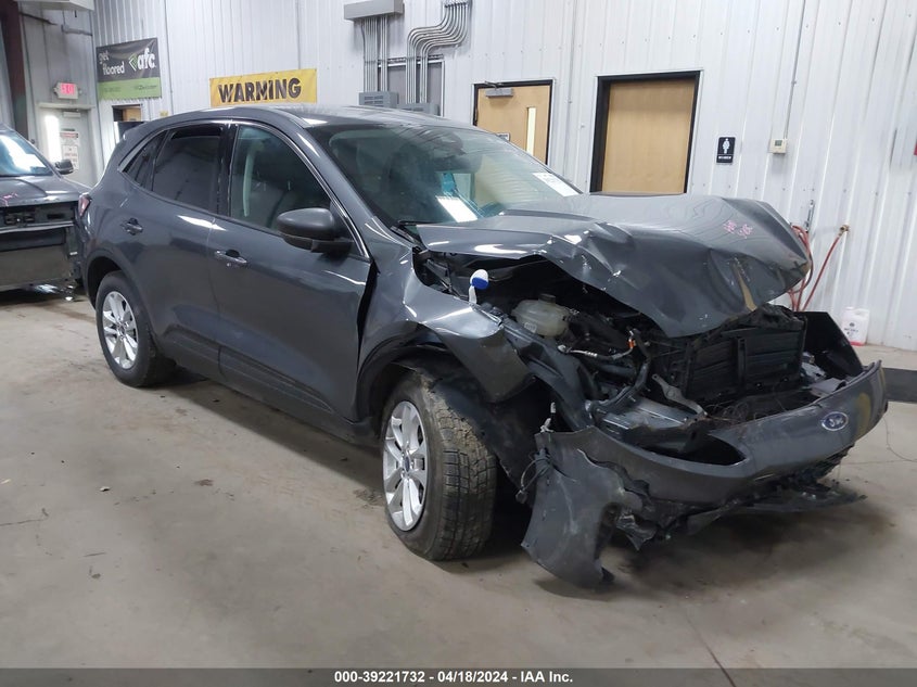 2022 FORD ESCAPE  (VIN: 1FMCU9G69NUB26661)