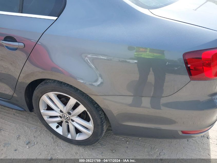 2013 VOLKSWAGEN JETTA GLI - 3VW4A7AJXDM260520