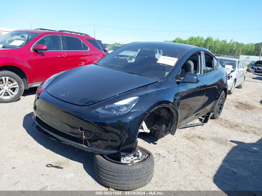 2024 Tesla Model Y Long Range Dual Motor All-Wheel Drive VIN: 7SAYGDEE6RF982886 Lot: 39221865