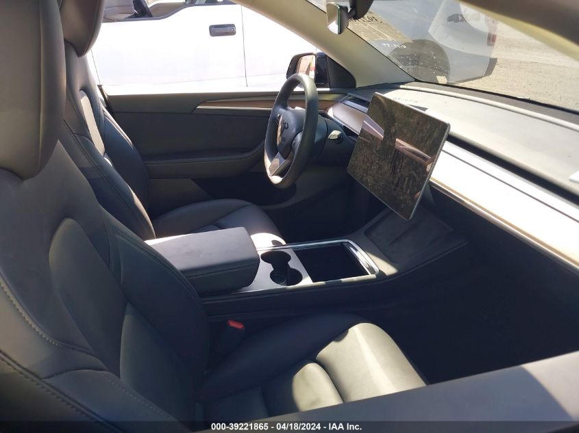 2024 Tesla Model Y Long Range Dual Motor All-Wheel Drive VIN: 7SAYGDEE6RF982886 Lot: 39221865