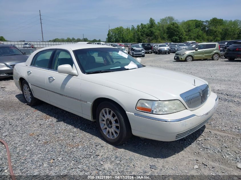 2006 Lincoln Town Car Signature VIN: 1LNHM81W06Y642247 Lot: 39221991
