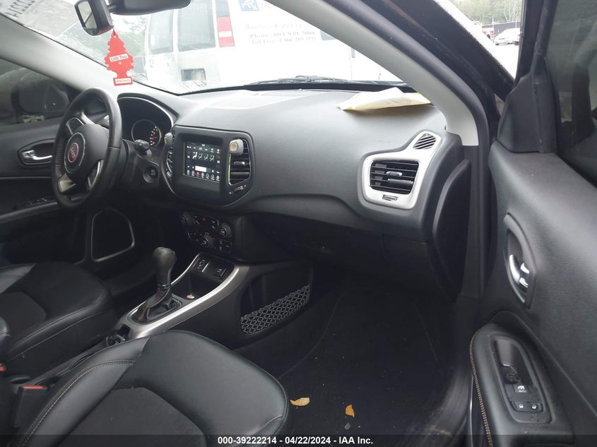 VIN 3C4NJCBB3LT241478 2020 JEEP COMPASS LATITUDE