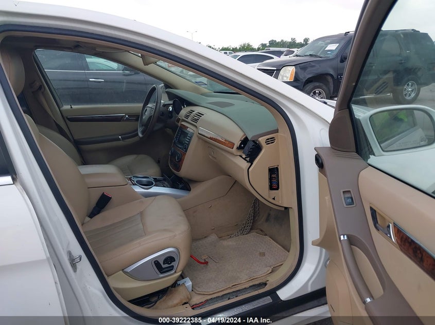 2006 Mercedes-Benz R 500 4Matic VIN: 4JGCB75E36A030144 Lot: 39222385