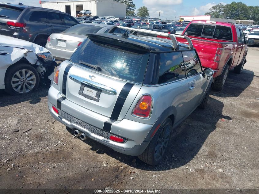 2007 Mini Cooper S VIN: WMWMF73567TL90155 Lot: 39222625