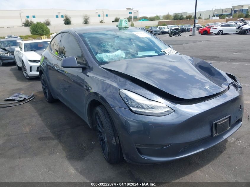 2020 Tesla Model Y Long Range Dual Motor All-Wheel Drive/Performance Dual Motor All-Wheel Drive VIN: 5YJYGDEF7LF004796 Lot: 39222874