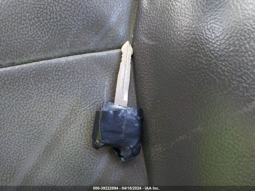 2004 Ford Escape Xlt VIN: 1FMYU03124KB51665 Lot: 39222894