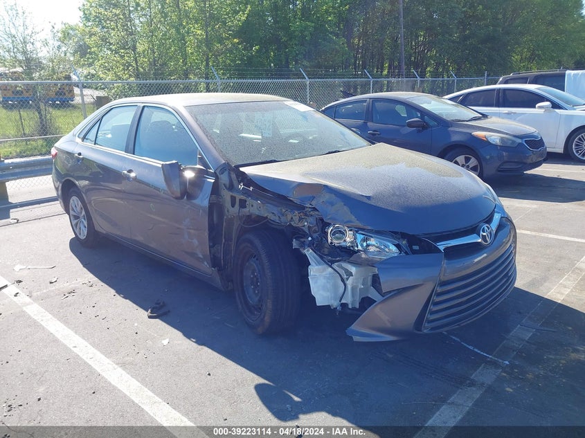 2015 Toyota Camry Le VIN: 4T4BF1FK8FR483018 Lot: 39223114