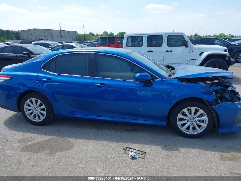 2019 Toyota Camry Le VIN: 4T1B11HK5KU163302 Lot: 39223401