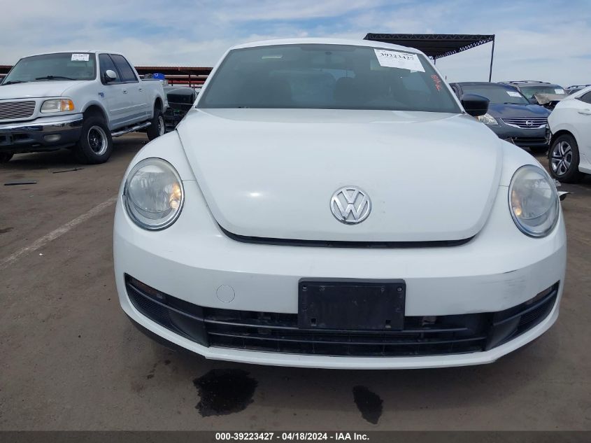 2015 Volkswagen Beetle 1.8T Fleet Edition VIN: 3VWF17AT8FM621529 Lot: 39223427