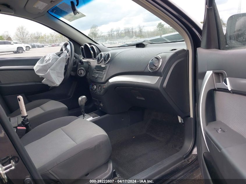 2009 Pontiac G3 VIN: KL2TD66E99B663661 Lot: 47553684