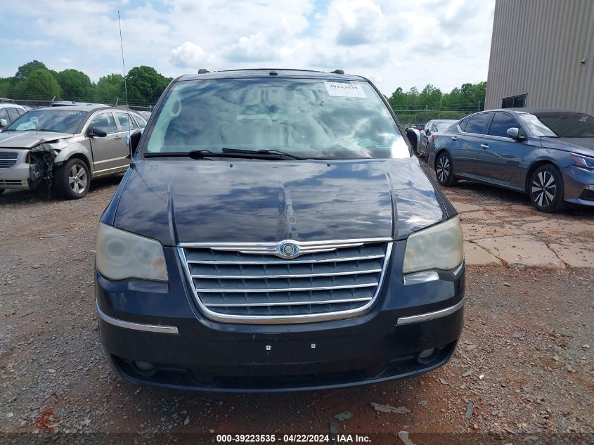 2010 Chrysler Town & Country Limited VIN: 2A4RR6DX8AR136613 Lot: 39223535