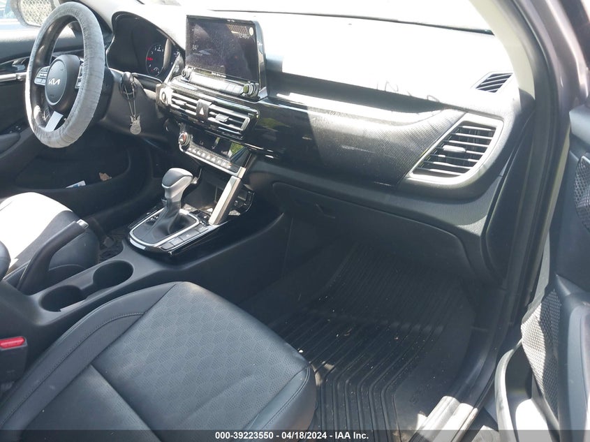 2022 Kia Seltos Ex VIN: KNDERCAA3N7241327 Lot: 39223550