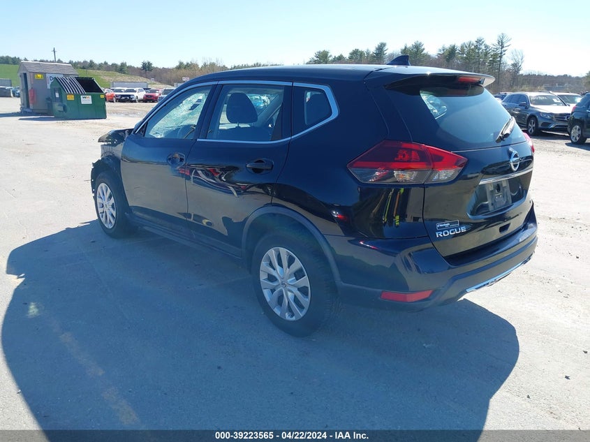 VIN KNMAT2MV2JP613596 2018 NISSAN ROGUE S