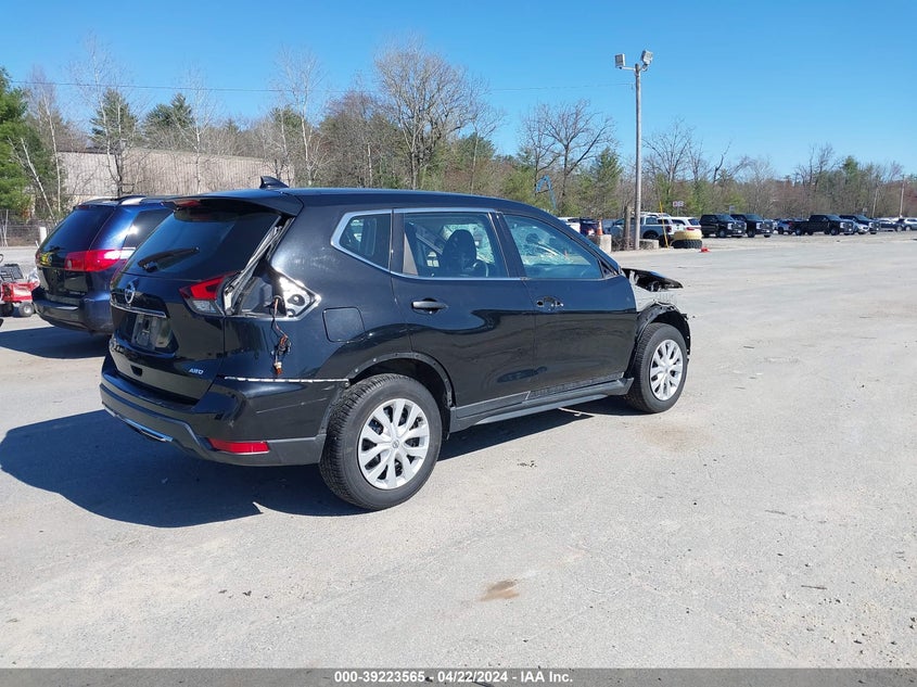 VIN KNMAT2MV2JP613596 2018 NISSAN ROGUE S