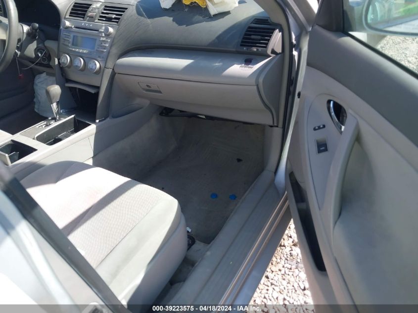 2010 Toyota Camry Le VIN: 4T1BF3EK0AU033833 Lot: 39223575