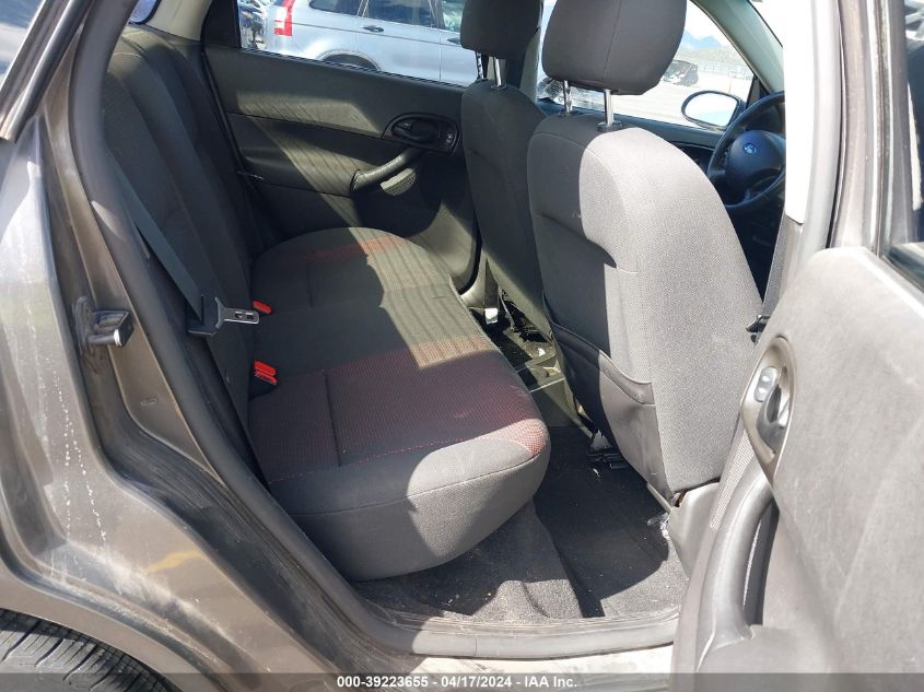 2005 Ford Focus Zx4 VIN: 1FAFP38ZX5W275900 Lot: 39223655