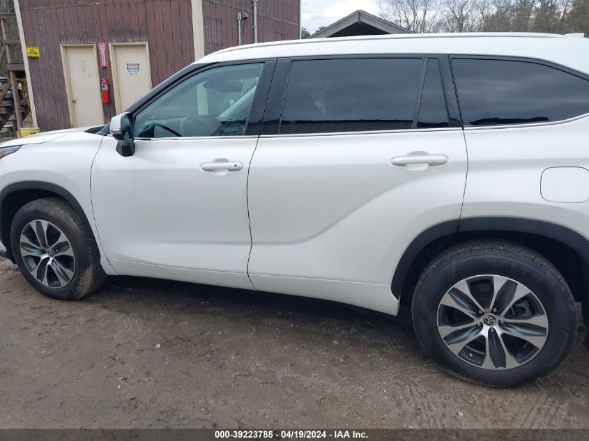 2021 Toyota Highlander Xle VIN: 5TDHZRBH8MS086631 Lot: 39223785