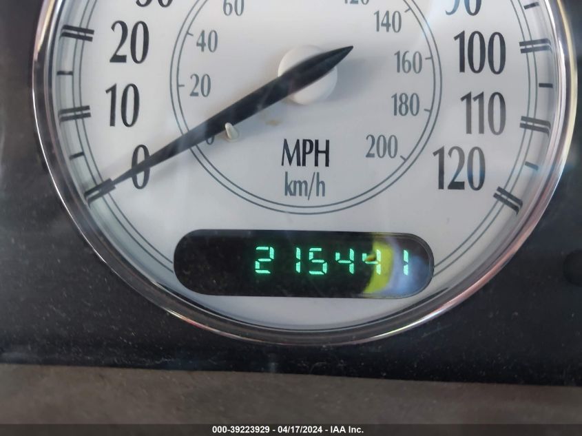 1999 Chrysler Lhs VIN: 2C3HC56G1XH658075 Lot: 39240114