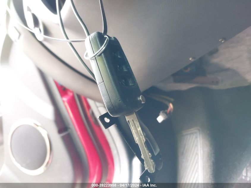 2012 Kia Soul + VIN: KNDJT2A62C7441215 Lot: 39240894