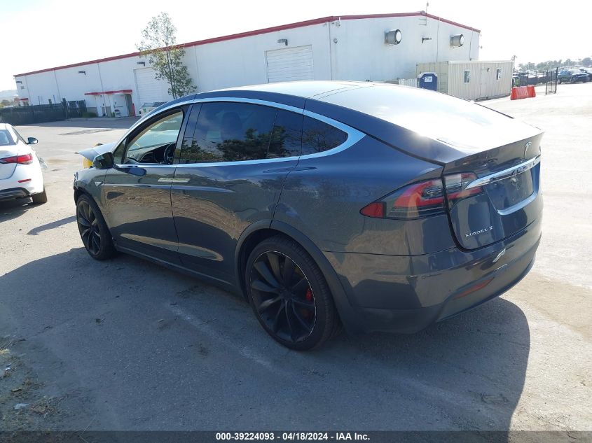 2016 Tesla Model X 75D/P100D/P90D VIN: 5YJXCBE4XGF000242 Lot: 39241695