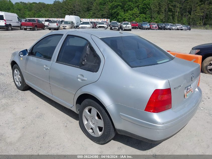 3VWSA29M9YM013777 | 2000 VOLKSWAGEN JETTA