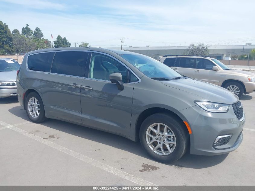 2023 Chrysler Pacifica Touring L VIN: 2C4RC1BG6PR571412 Lot: 39224425