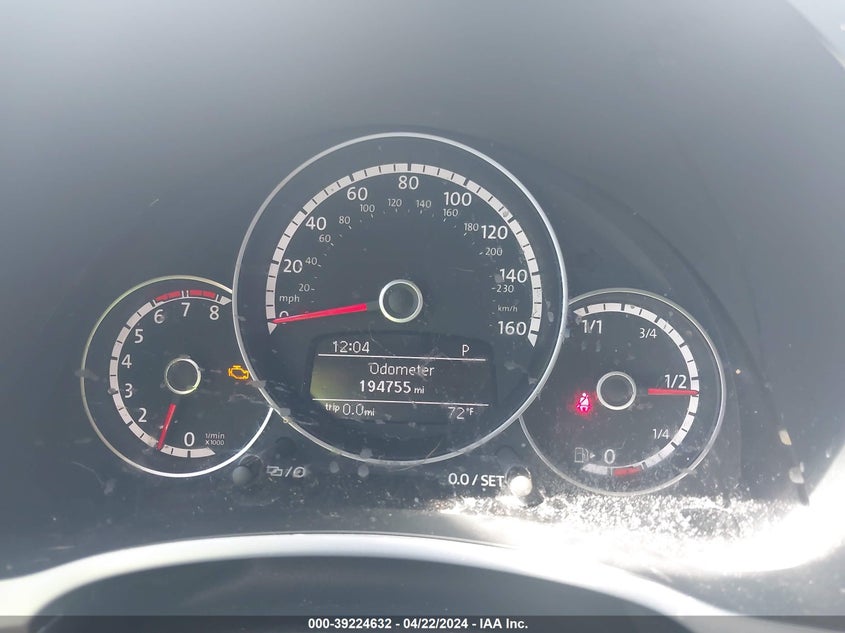 2014 VOLKSWAGEN BEETLE 2.5L - 3VWJX7AT0EM631348