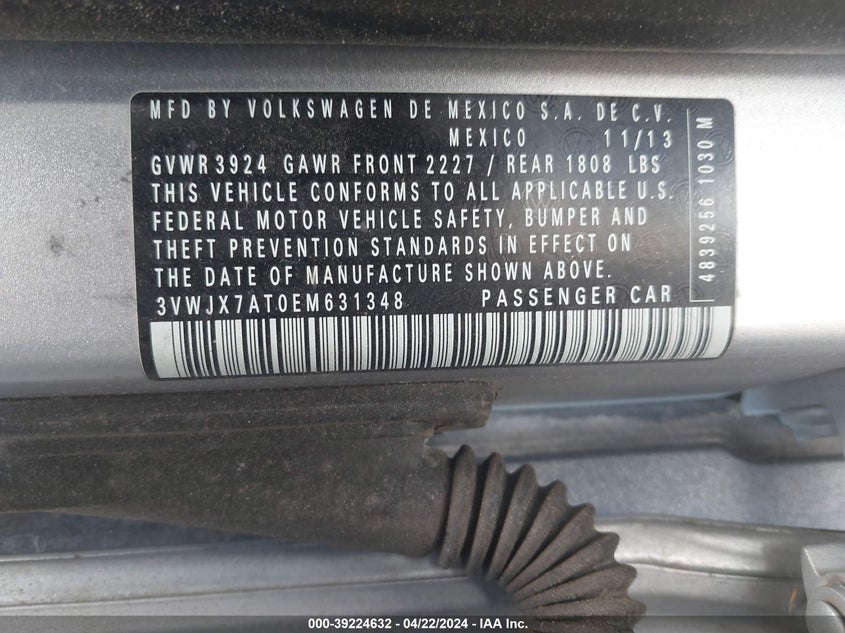 2014 VOLKSWAGEN BEETLE 2.5L - 3VWJX7AT0EM631348