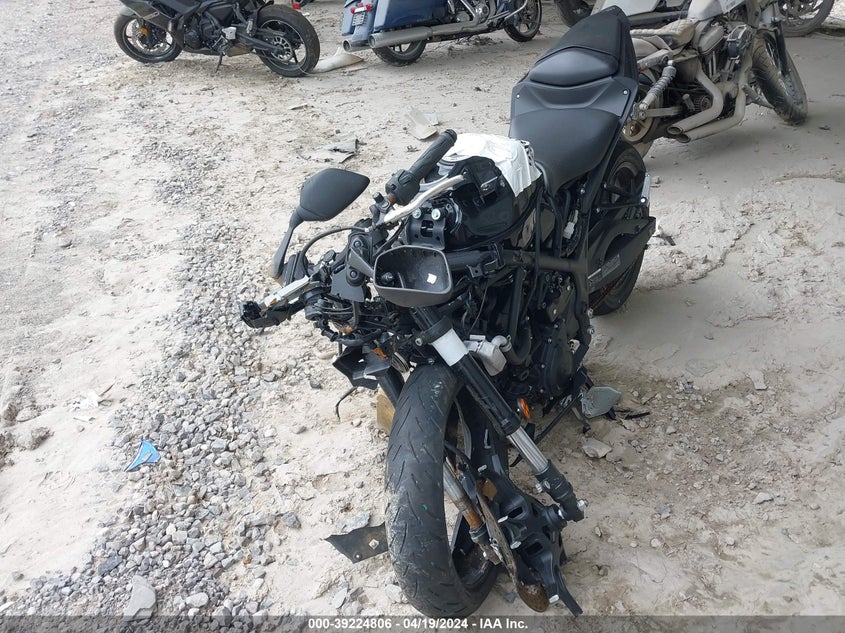 2020 YAMAHA YZFR3 A MH3RH18Y3LK004845