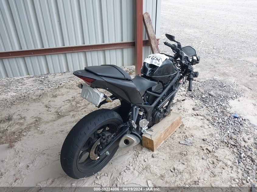 2020 YAMAHA YZFR3 A MH3RH18Y3LK004845