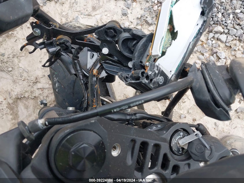 2020 YAMAHA YZFR3 A MH3RH18Y3LK004845