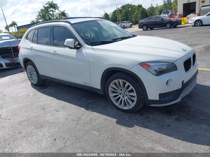 2015 BMW X1 Sdrive28I VIN: WBAVM1C51FV317365 Lot: 39224889