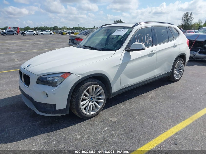 2015 BMW X1 Sdrive28I VIN: WBAVM1C51FV317365 Lot: 39224889