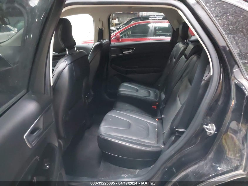 VIN 2FMPK4K92KBB15627 2019 FORD EDGE TITANIUM
