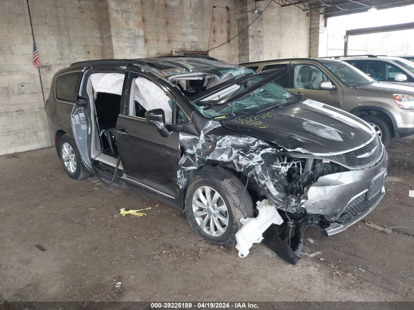 2017 Chrysler Pacifica Touring-L VIN: 2C4RC1BG6HR771305 Lot: 39225189