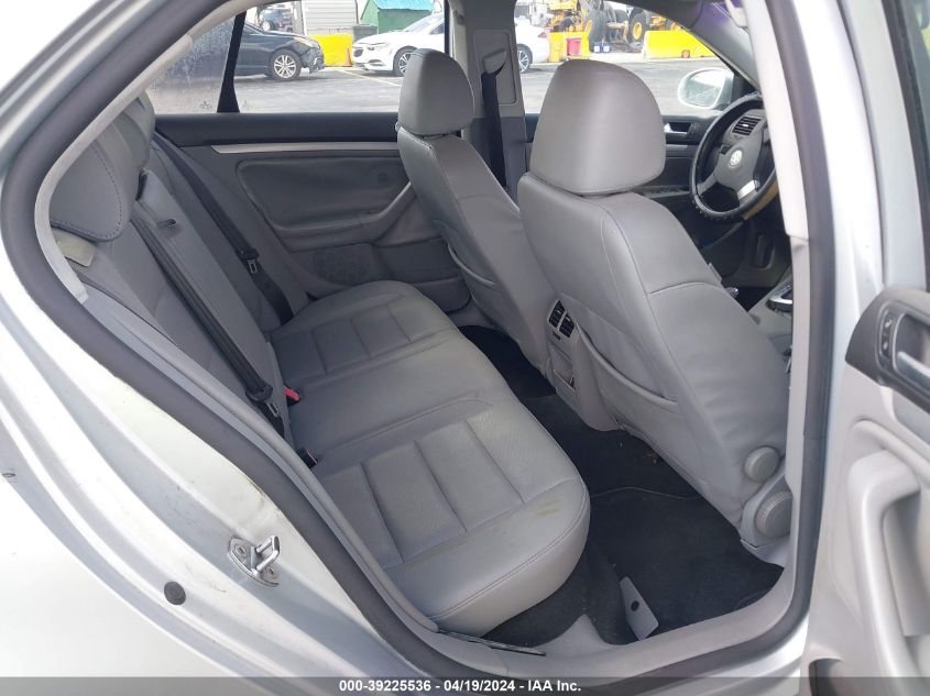 3VWRM71KX8M074374 | 2008 VOLKSWAGEN JETTA