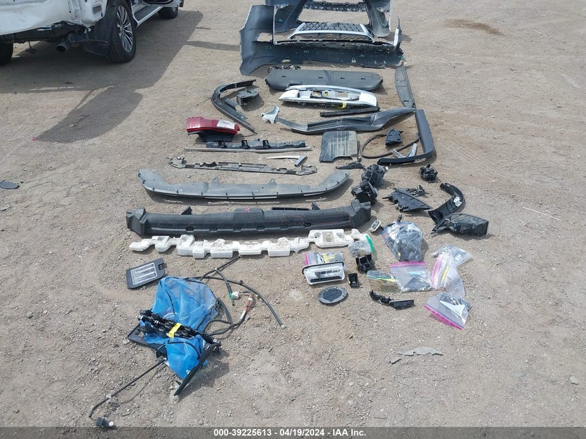 2020 LEXUS 460 LUXURY JTJGM7BXXL5257516