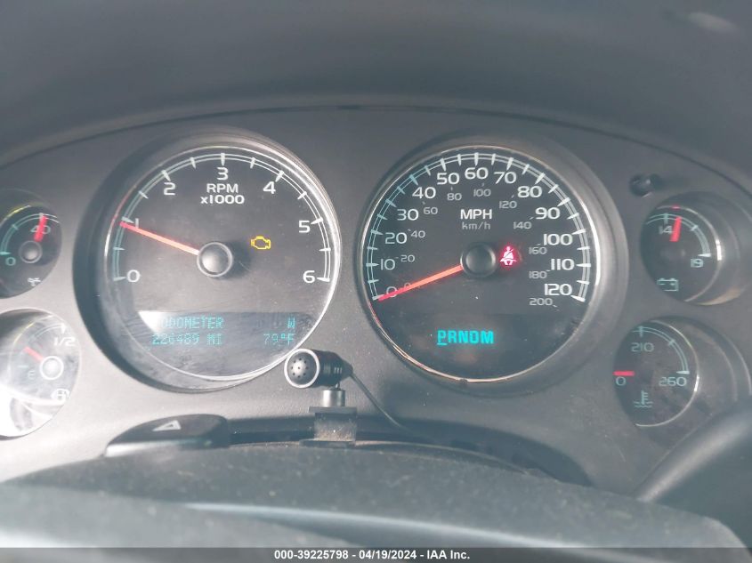 2010 Chevrolet Tahoe Lt VIN: 1GNUKBE0XAR271572 Lot: 39225798