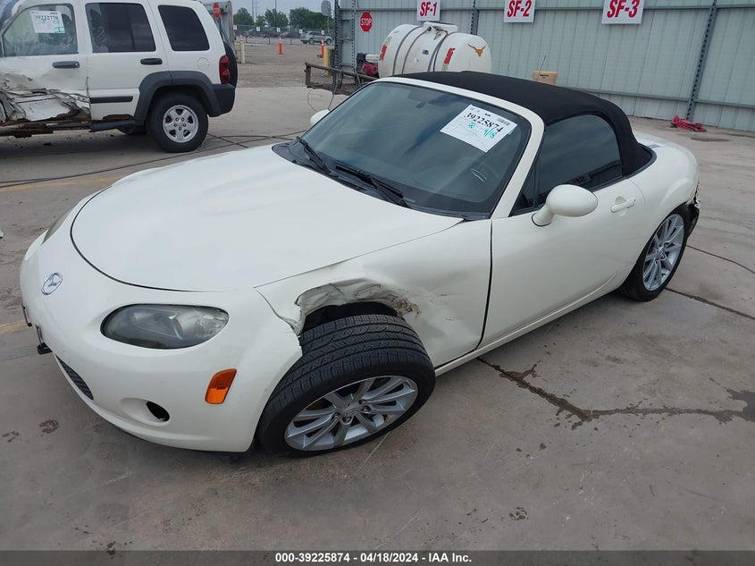 2007 Mazda Mx-5 Touring VIN: JM1NC25FX70131467 Lot: 39225874