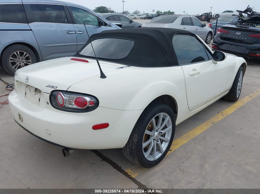 2007 Mazda Mx-5 Touring VIN: JM1NC25FX70131467 Lot: 39225874