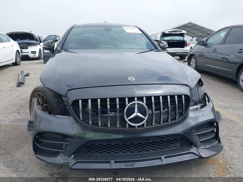 VIN WDDWJ8DB9KF832685 2019 MERCEDES-BENZ C 300 300