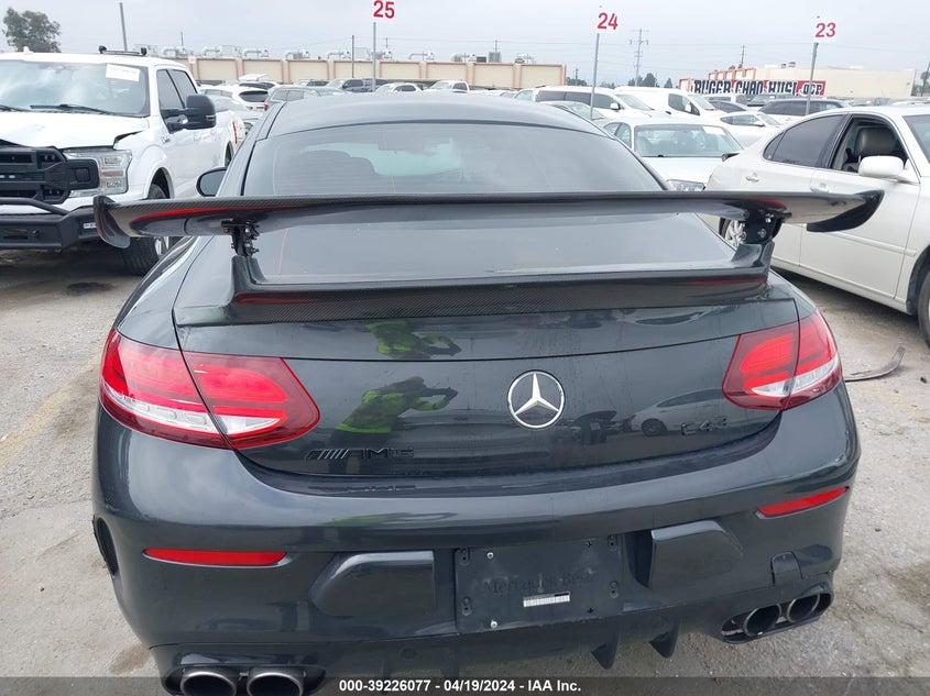 VIN WDDWJ8DB9KF832685 2019 MERCEDES-BENZ C 300 300