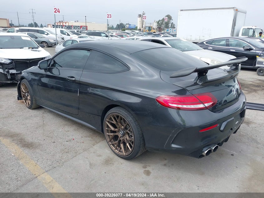 VIN WDDWJ8DB9KF832685 2019 MERCEDES-BENZ C 300 300
